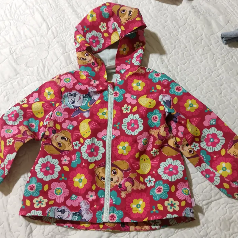 Chaqueta infantil estampada