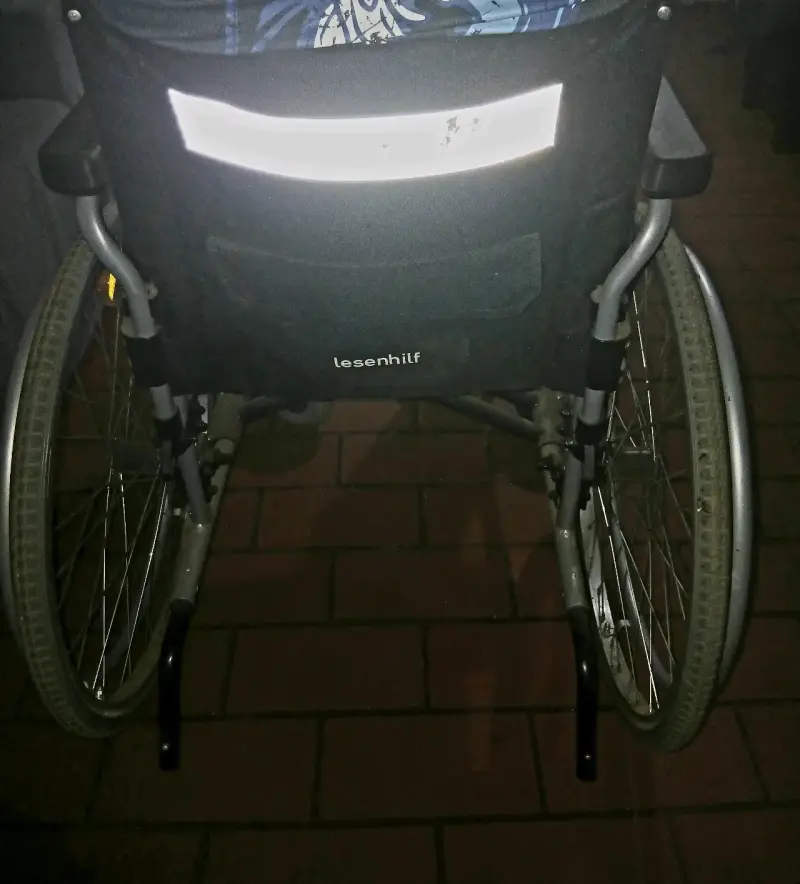 Silla de ruedas manual ligera - 3