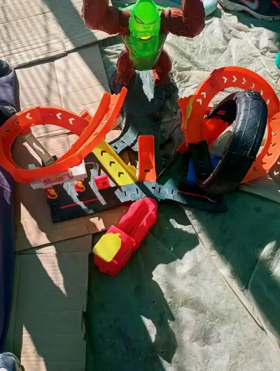 Pista de hot wheels - miniatura 1