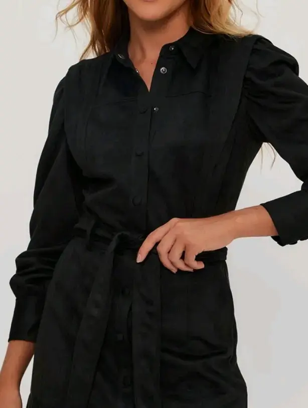 Vestido negro con botones - 3