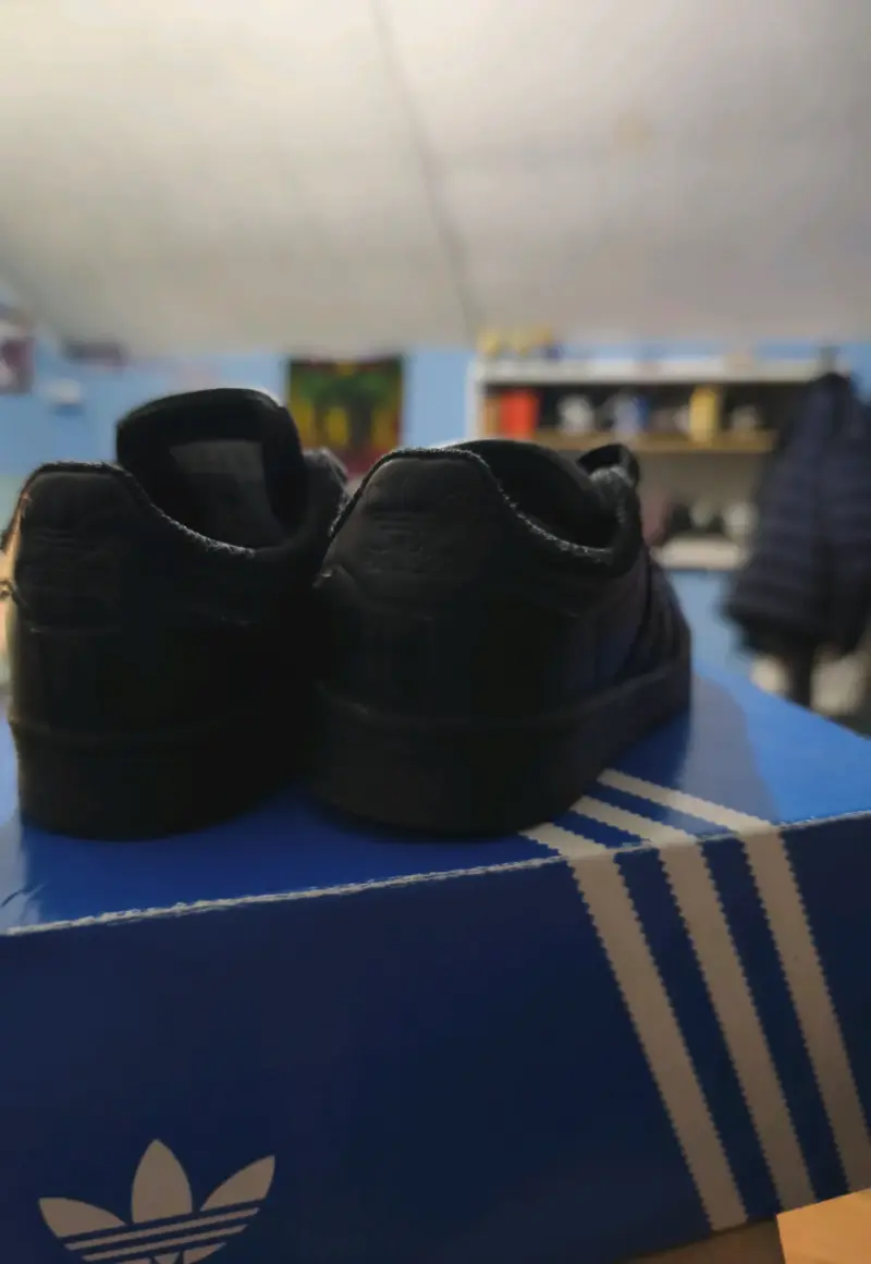 Zapatillas negras Adidas - 1