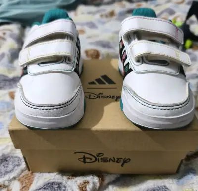 Zapatillas blancas edición Coco - miniatura 3