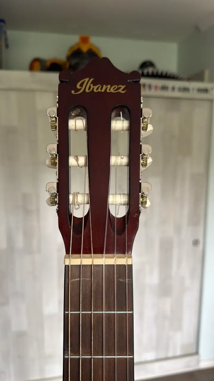 Guitarra clásica acústica Ibanez - 4
