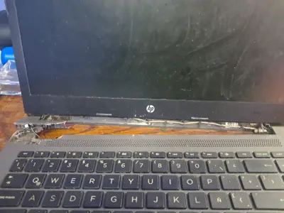 Computador hp para repuesto - miniatura 3