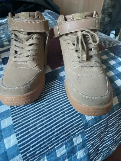 Zapatillas marrones café - miniatura 1