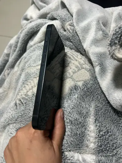 iPhone 16e - miniatura 4