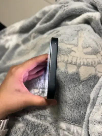 iPhone 16e - miniatura 6