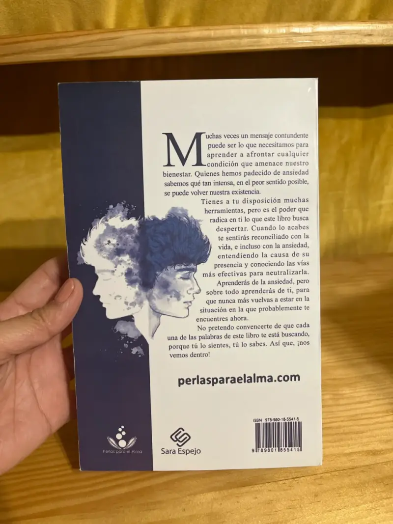 Libro 'Ansiosamente' de Sara Espejo - 2