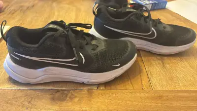 Zapatillas deportivas negras - miniatura 1