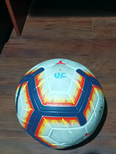 Balón Nike Merlin Anfp 2019 (autógrafo de UC) - miniatura 3