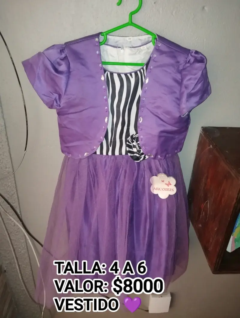 Vestido princesa rojo con lunares - 2