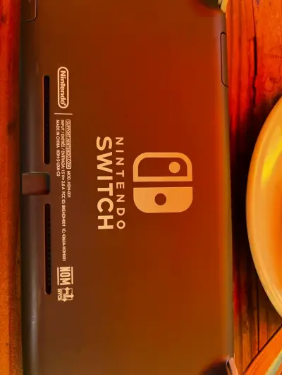 Nintendo Switch gris en buen estado - miniatura 4