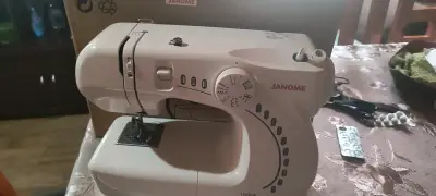 Máquina de coser Janome 1000A - miniatura 3