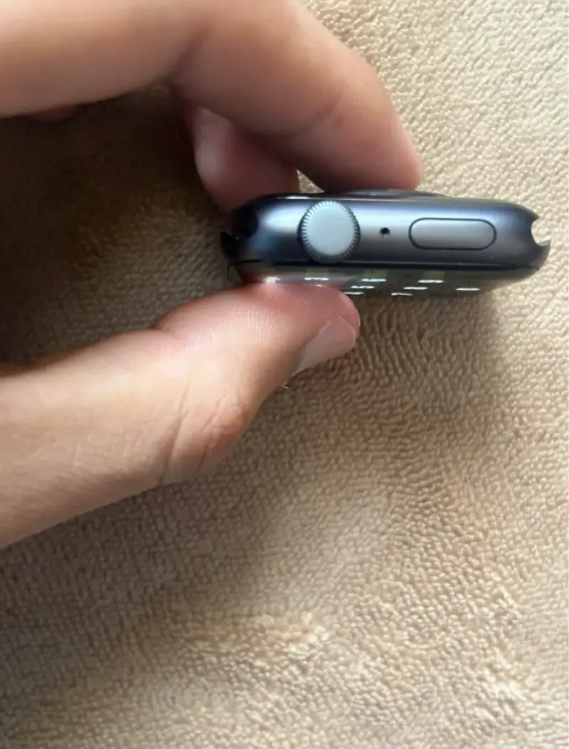 Apple Watch SE - 1