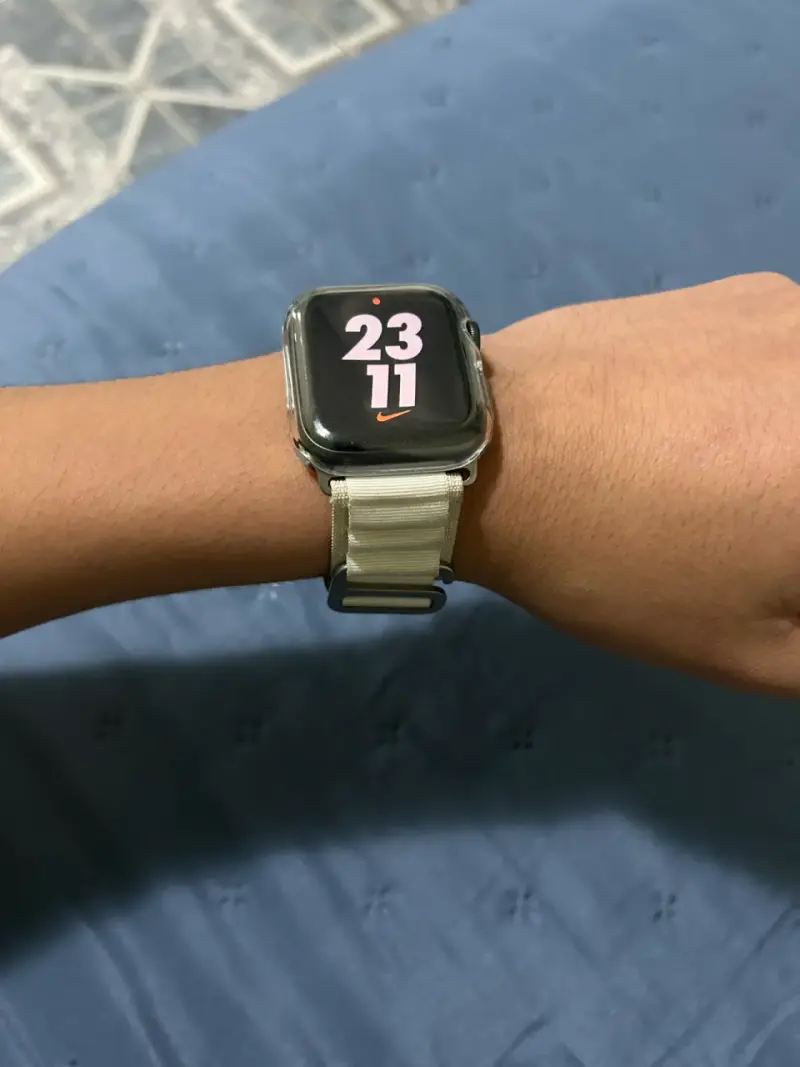 Apple Watch SE - 4