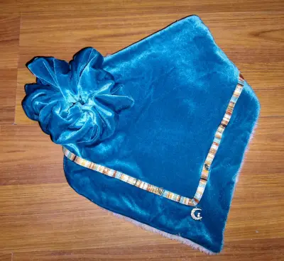 Bandana + maxi scrunchie de terciopelo - miniatura 9