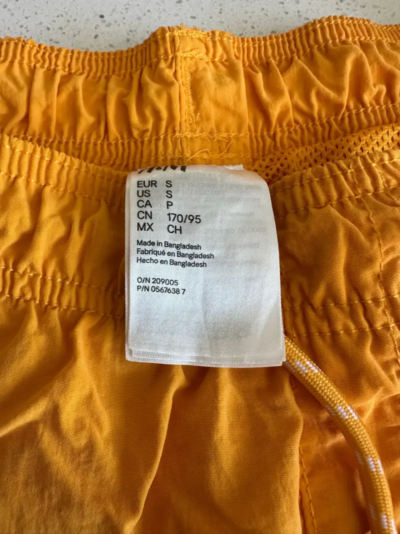 Shorts deportivos amarillo - 2