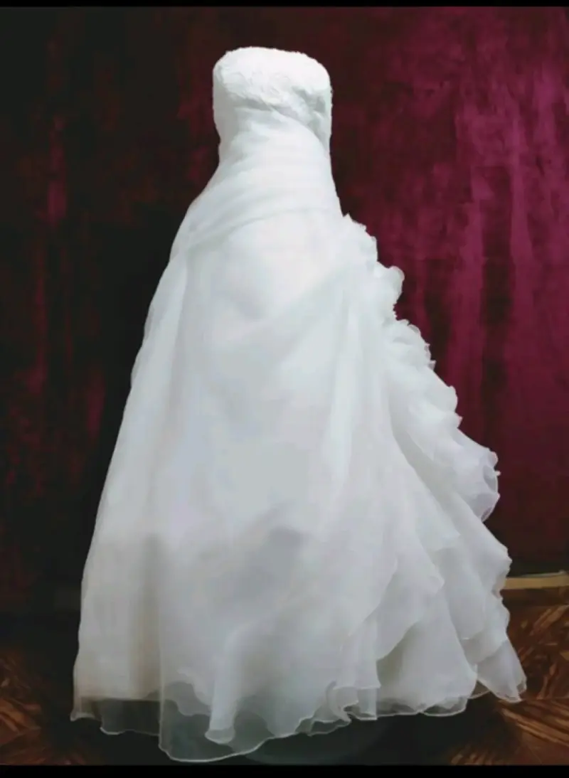 Vestido de novia blanco elegante - 1