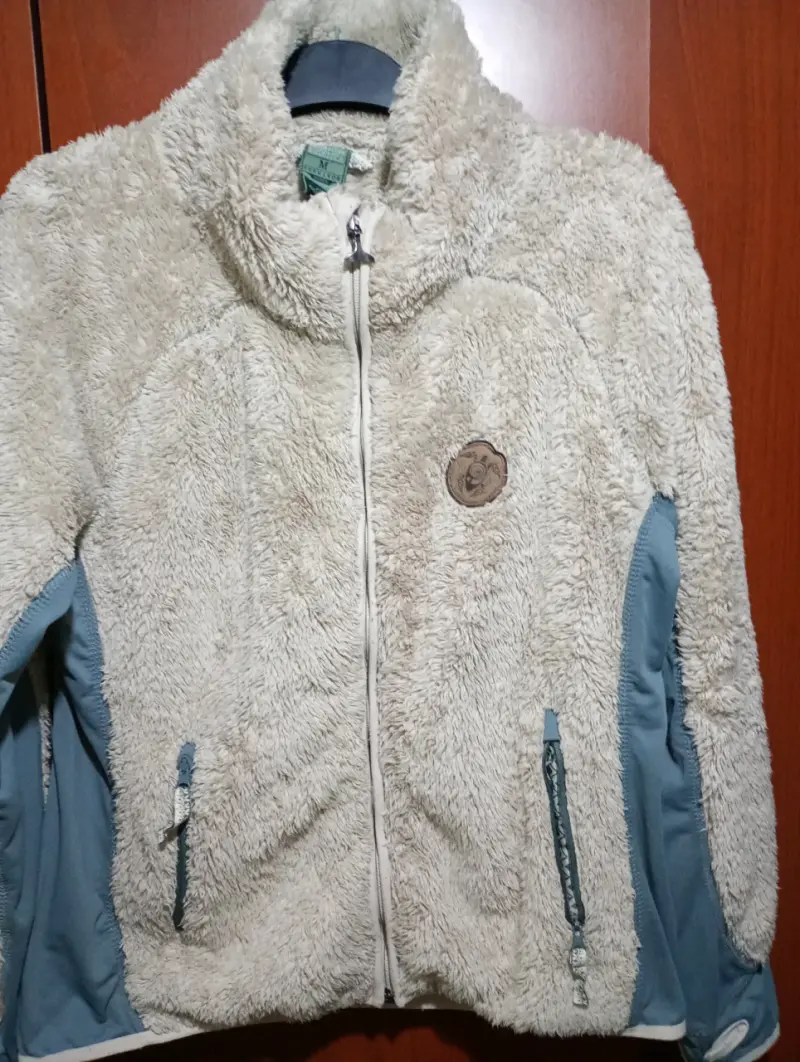 Chaqueta polar peludito , muy poco uso - 1
