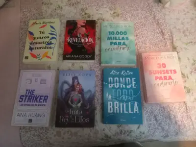 Lote de libros variados en español - miniatura 3