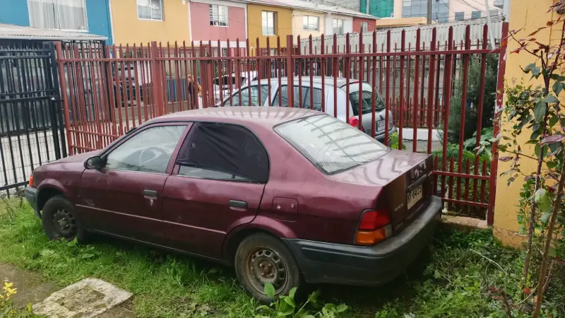 Auto Toyota Tercel twin cam burdeos año 1996 - 3
