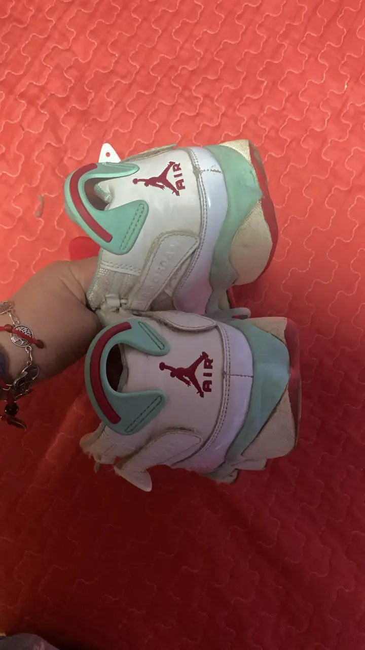 Zapatillas deportivas Jordan rojas - 3