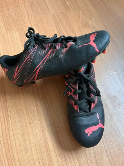 Zapatillas de futbol con pepas - miniatura 2