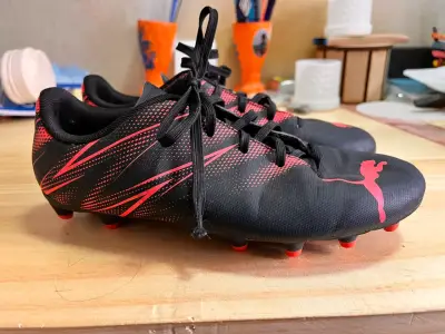 Zapatillas de futbol con pepas - miniatura 5