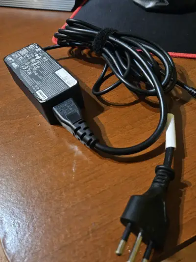 Laptop Lenovo IdeaPad 3 15.6" - miniatura 4