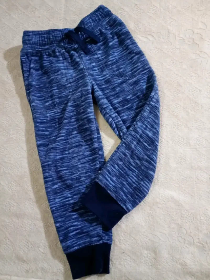 Pantalón jogger azul hombre