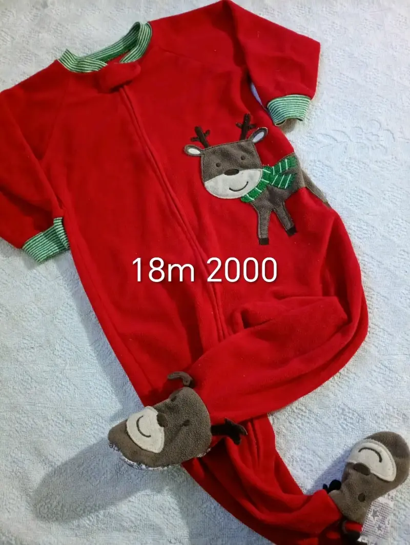 Pijama rojo de reno 18m