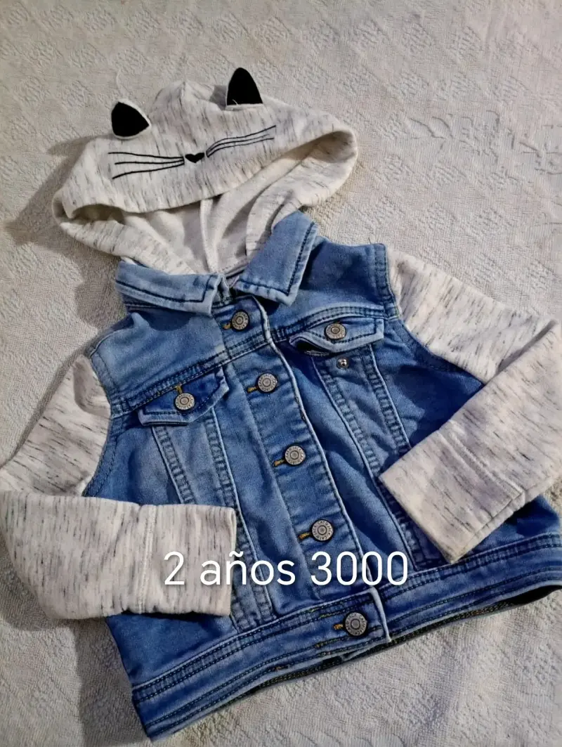 Chaqueta de mezclilla con capucha gato
