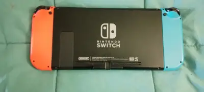 Consola Nintendo Switch con luces LED - miniatura 5