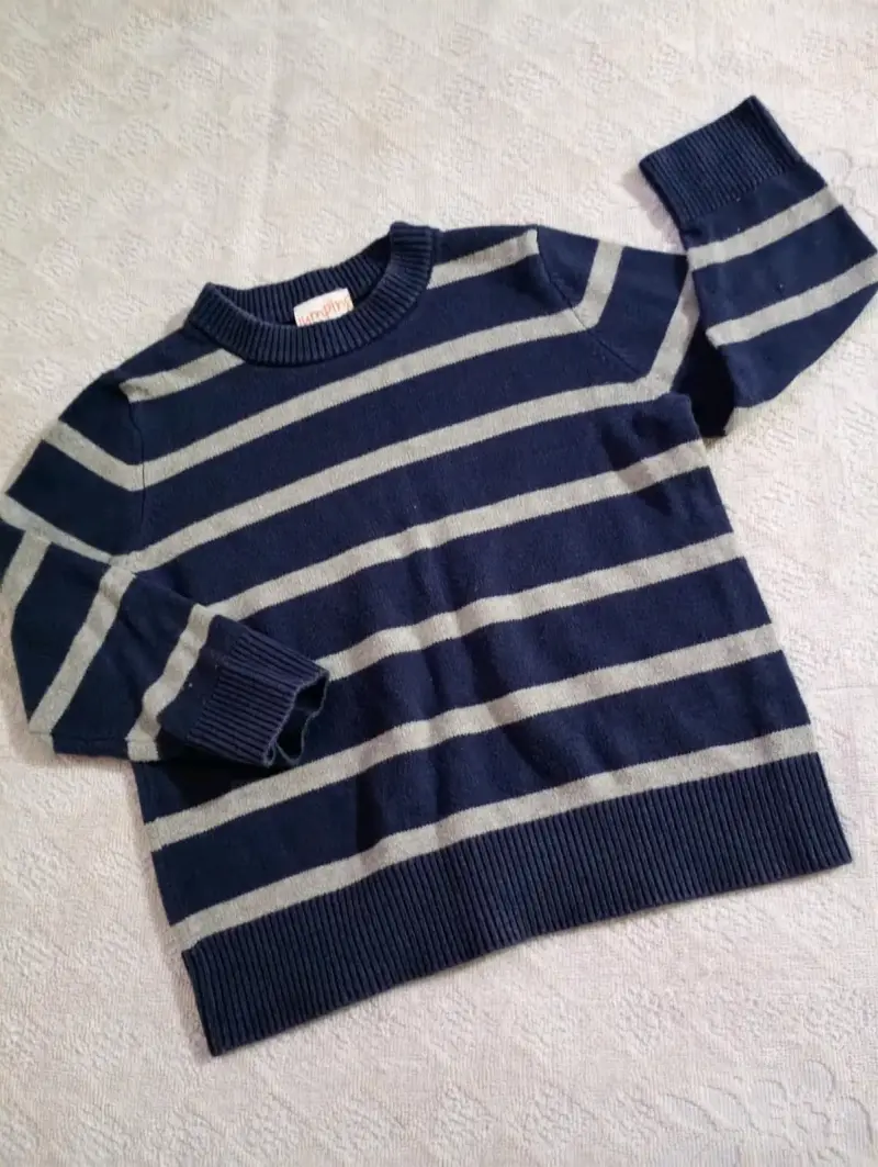 Suéter rayado azul y gris 2años