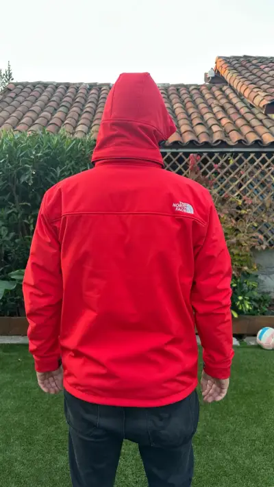 Chaqueta roja The North Face - miniatura 3