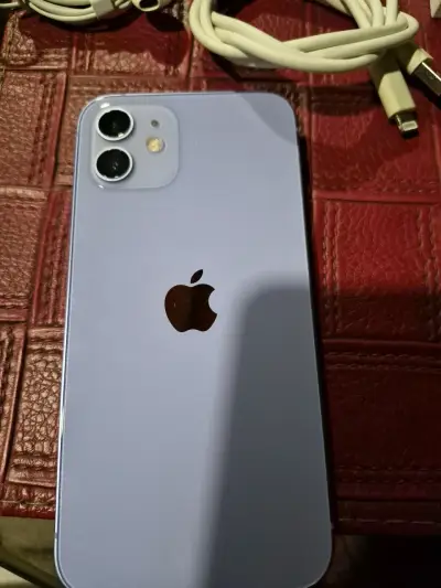 Smartphone y accesorios variados - miniatura 3