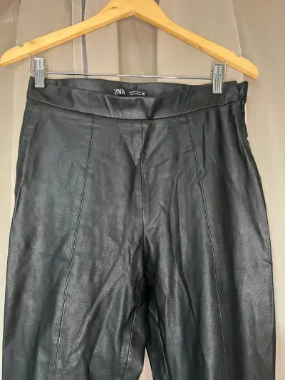 Pantalones de cuero Zara - miniatura 1