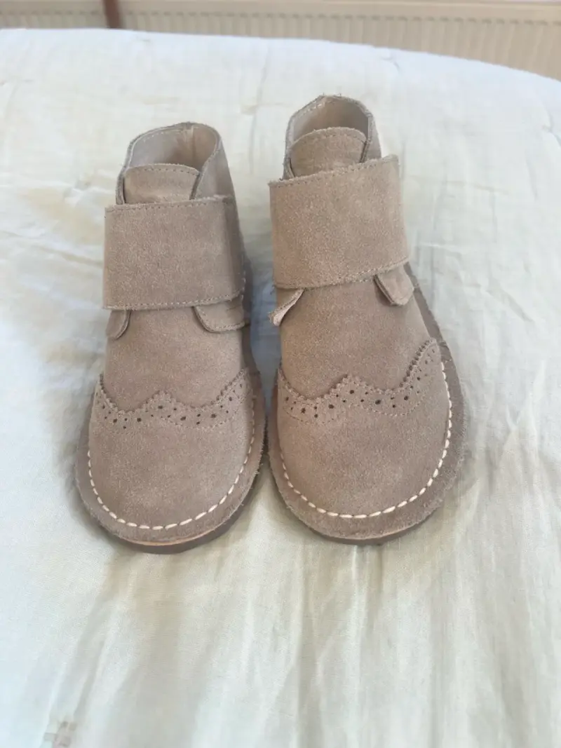 Zapatos de cuero para niños talla 26 nuevos - 2
