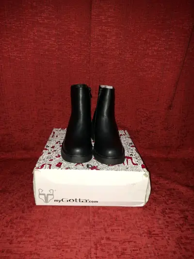Botines negros con cierre lateral - miniatura 2