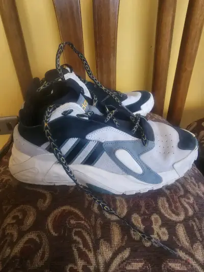 Zapatillas deportivas Adidas - miniatura 3