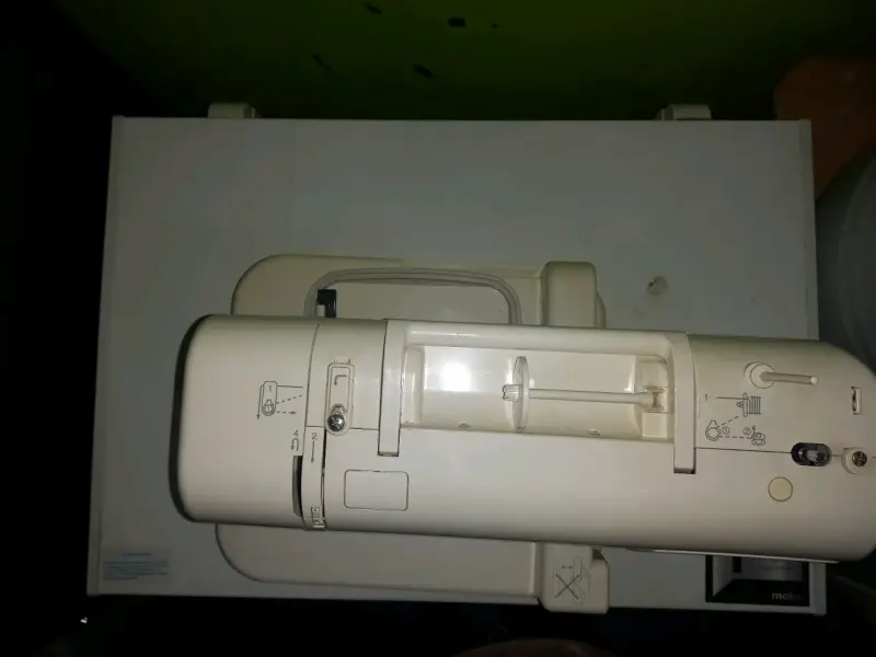 Máquina de bordar Janome Memory Craft 200E - 2