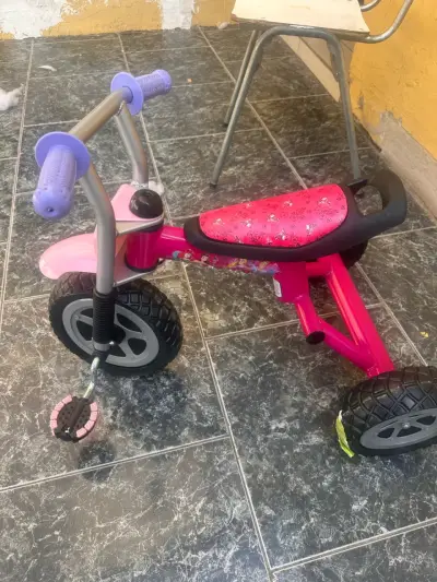 Triciclo Princesas Disney Rosa - miniatura 2