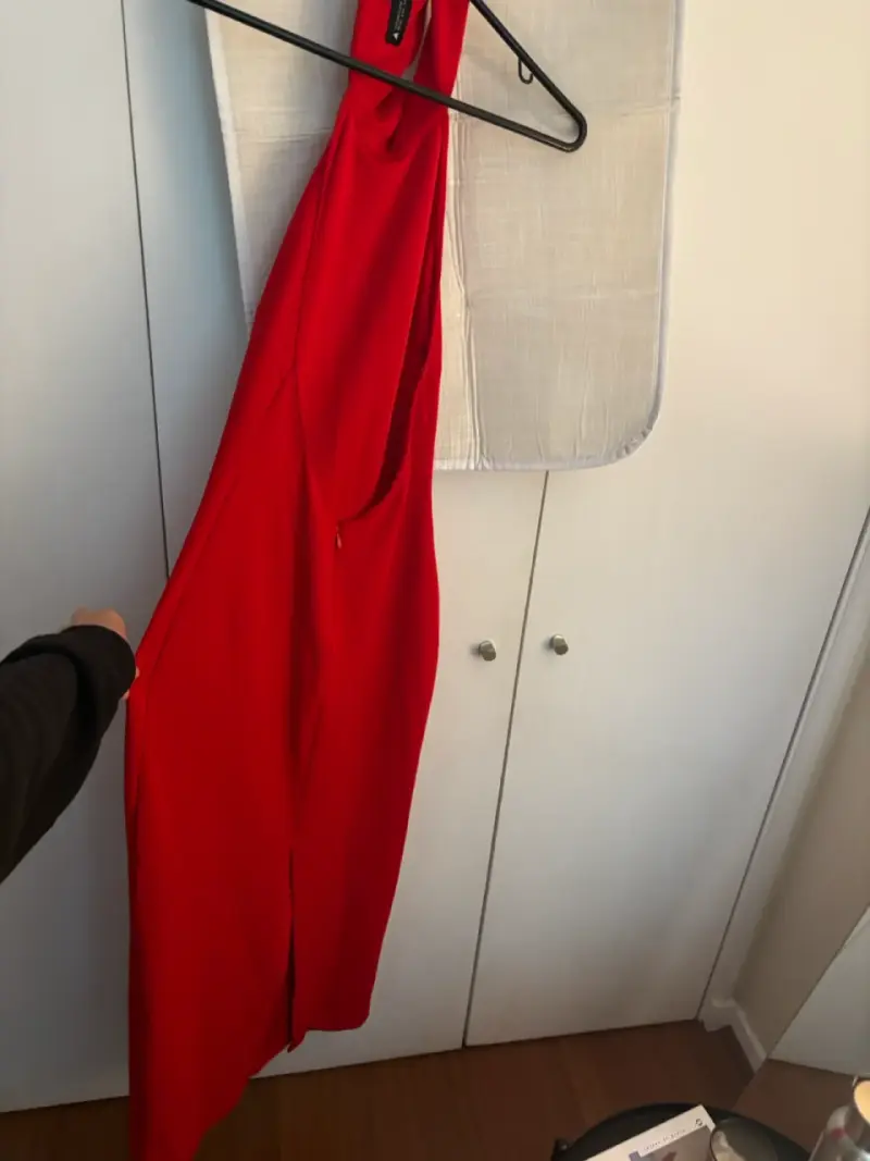Vestido Zara rojo halter espalda descubierta - 4