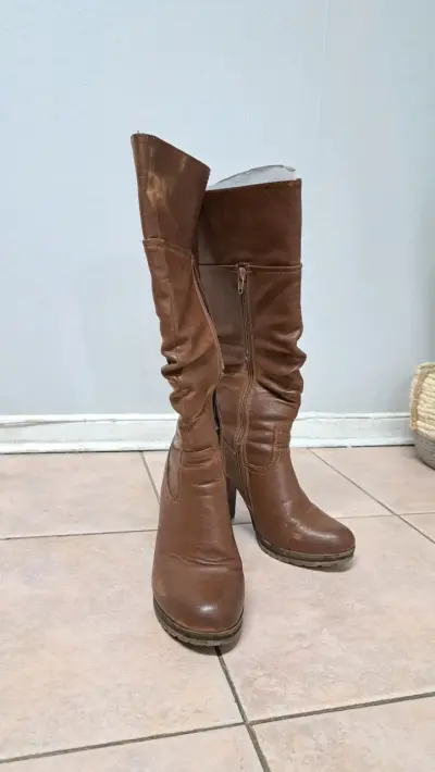 Botas de cuero marrón - miniatura 1