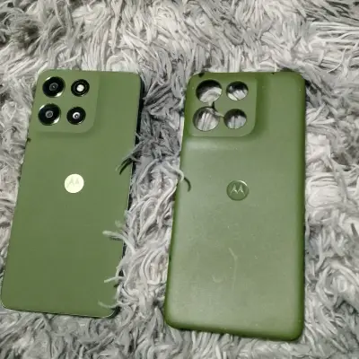 Smartphone moderno con caja - miniatura 3