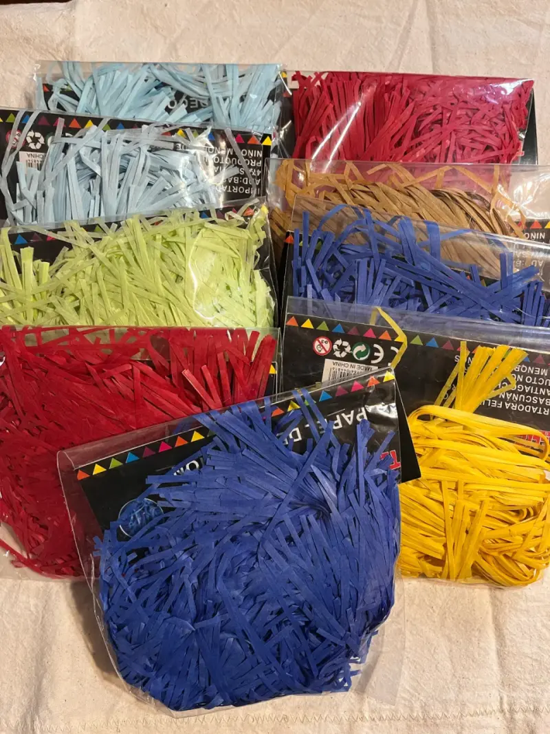 Papel picado de colores variados