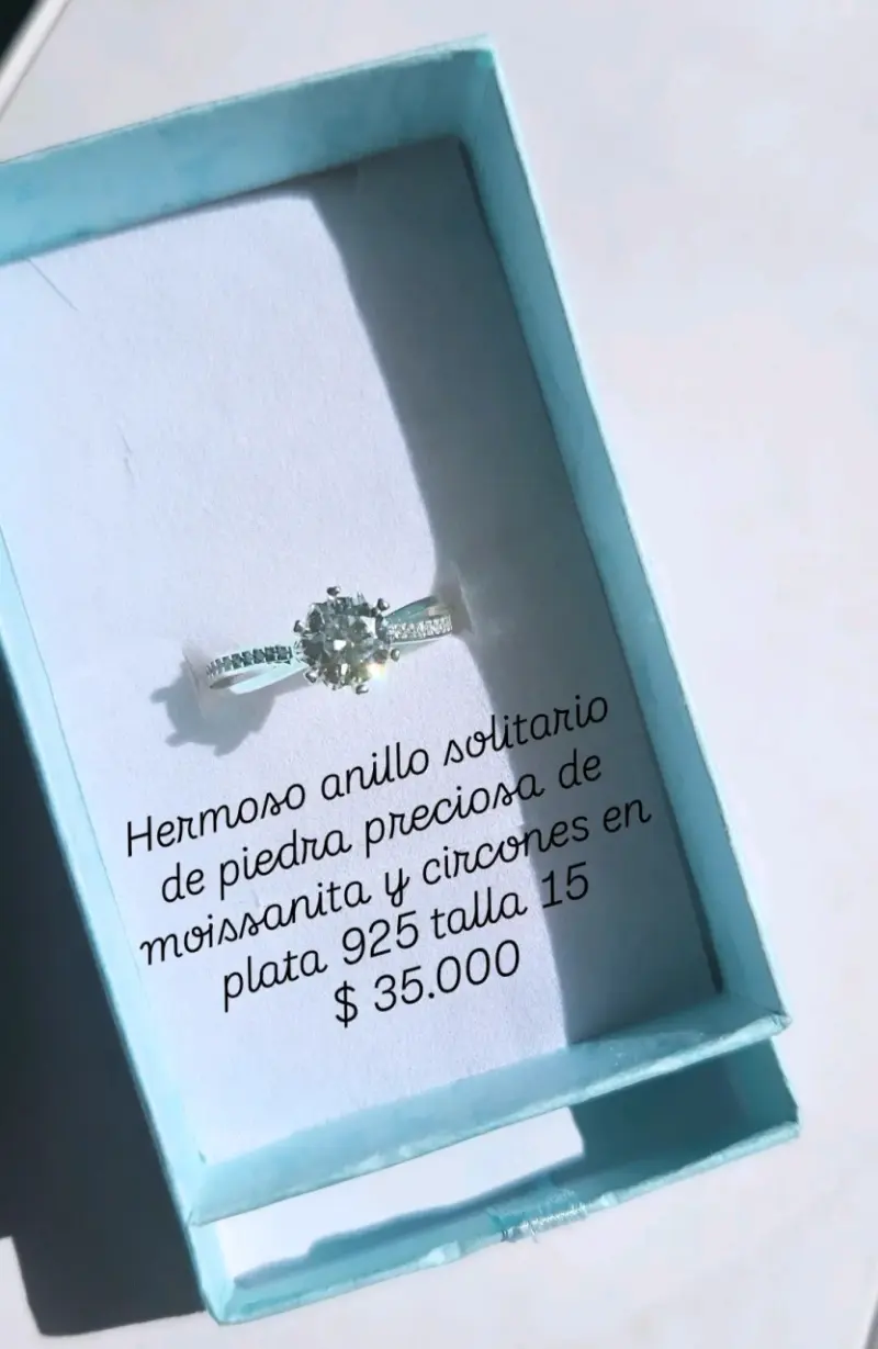 Anillo solitario moissanita y circones