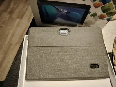 Tablet con soporte y caja - miniatura 5