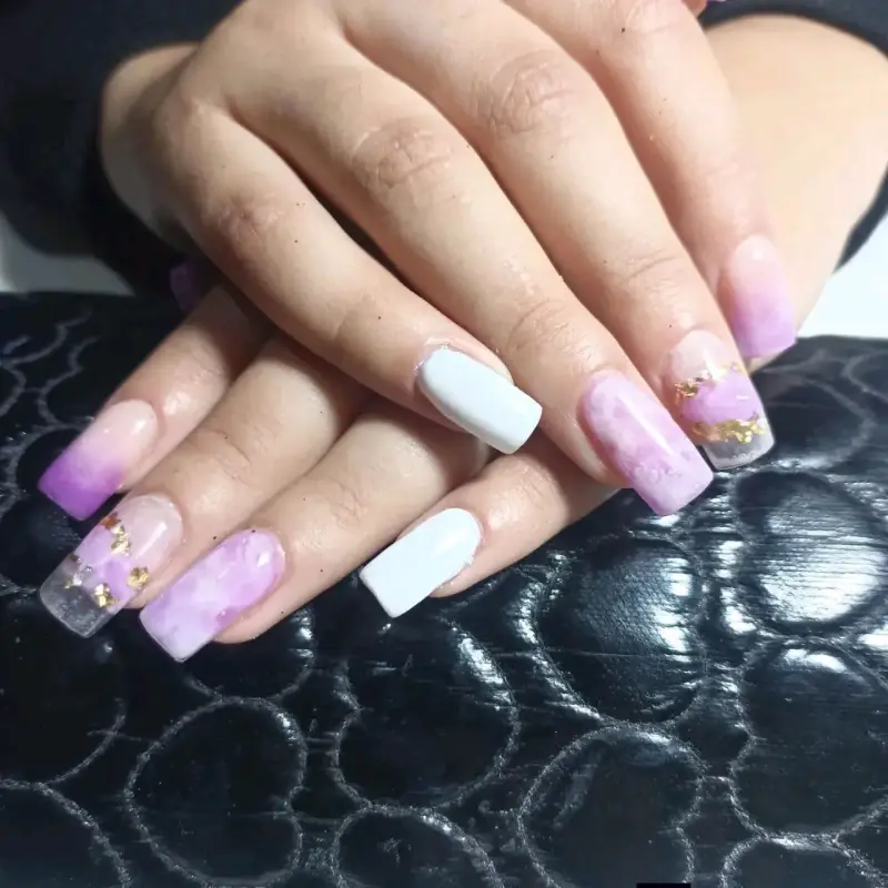 Servicio de uñas acrílicas - 4