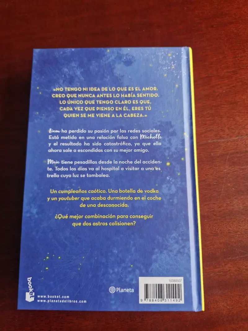 Libro 'Hasta que nos quedemos sin estrellas' - 4
